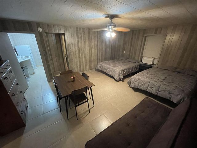 812 Lynnwood Avenue, Sulphur, LA 70663