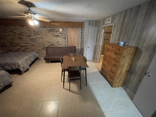 812 Lynnwood Avenue, Sulphur, LA 70663