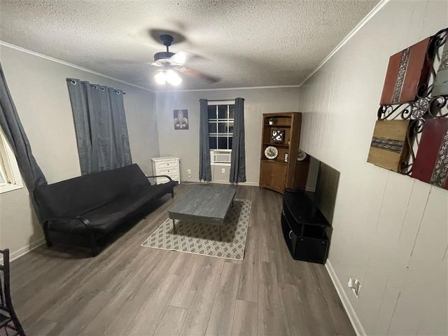 812 Lynnwood Avenue, Sulphur, LA 70663