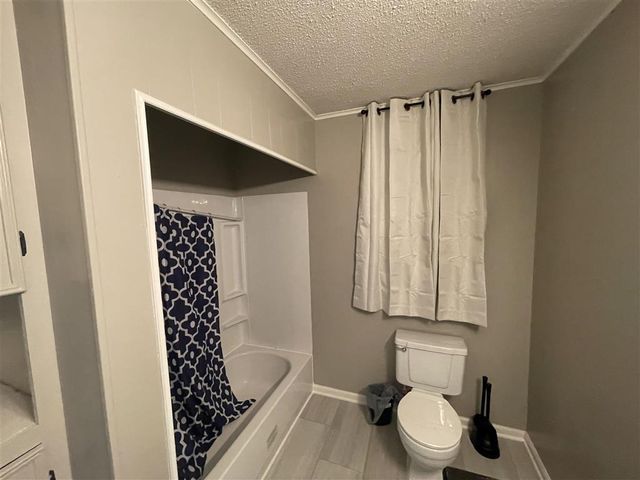 812 Lynnwood Avenue, Sulphur, LA 70663