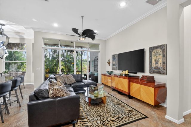 9842 Via Elegante, Wellington, FL 33411