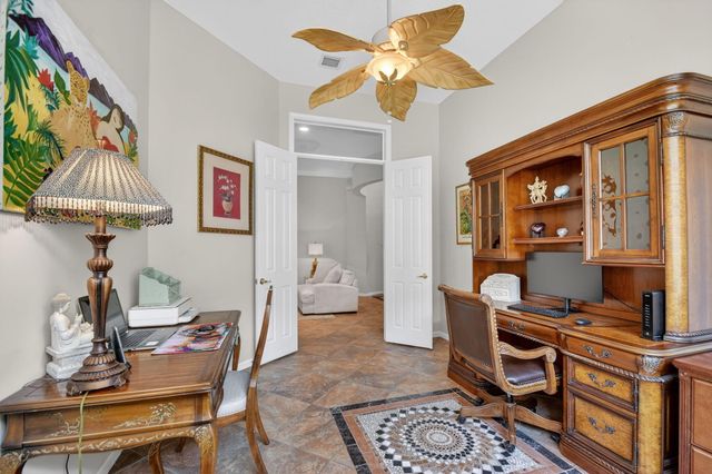 9842 Via Elegante, Wellington, FL 33411