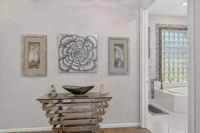 9842 Via Elegante, Wellington, FL 33411