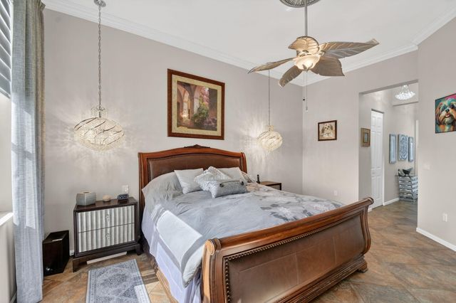 9842 Via Elegante, Wellington, FL 33411