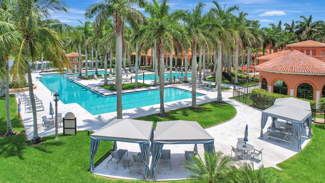 9842 Via Elegante, Wellington, FL 33411