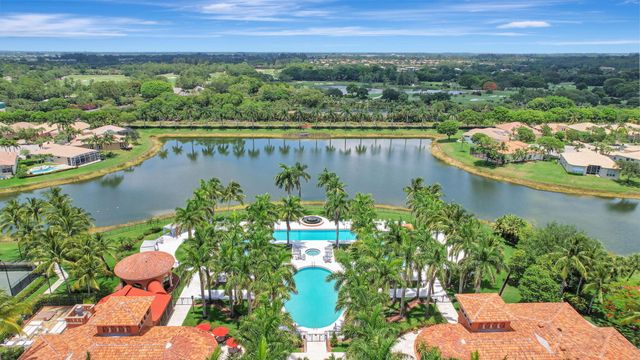 9842 Via Elegante, Wellington, FL 33411