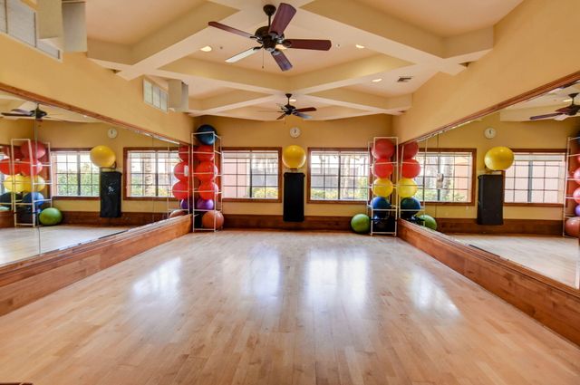 9842 Via Elegante, Wellington, FL 33411