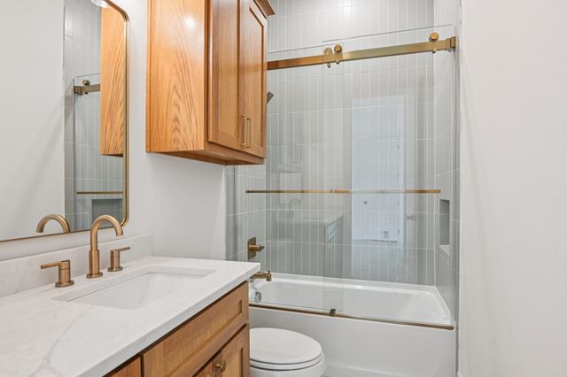 1716 Private, Burleson, TX 76028