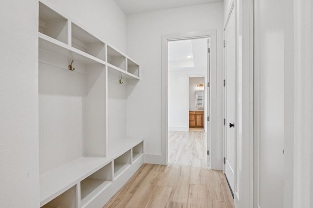 1716 Private, Burleson, TX 76028