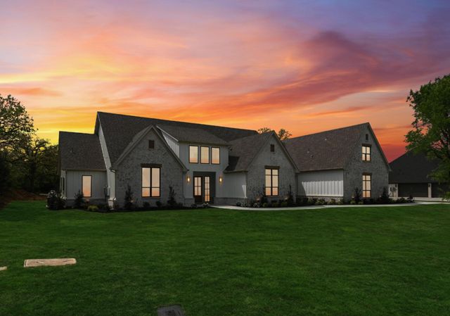1716 Private, Burleson, TX 76028
