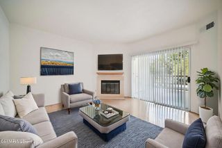 668 Oak Run Trail 103, Oak Park, CA 91377