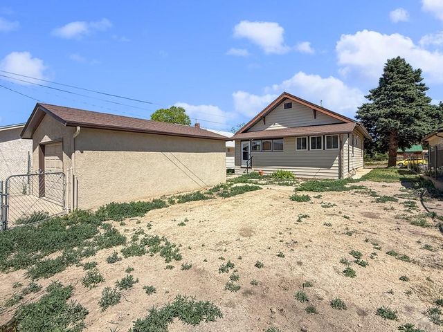 1206 E 6th St, Pueblo, CO 81001