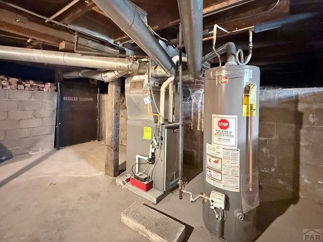 1206 E 6th St, Pueblo, CO 81001