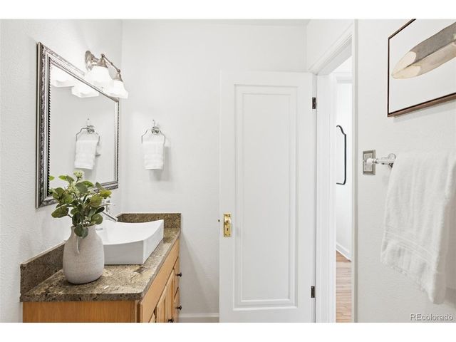 2433 N Irving St, Denver, CO 80211