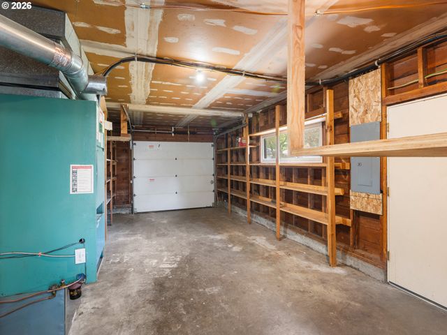 1734 Se 150TH Ave, Portland, OR 97233