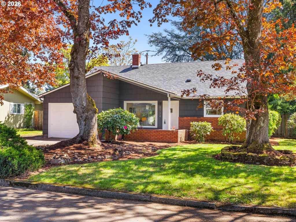 1734 Se 150TH Ave, Portland, OR 97233