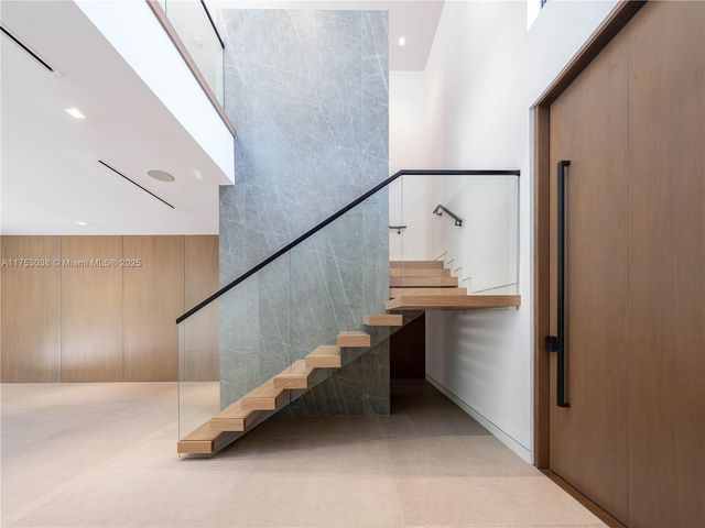 215 Shore Dr S, Miami, FL 33133