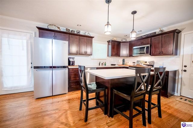 2656 Doe Valley Parkway East, Brandenburg, KY 40108