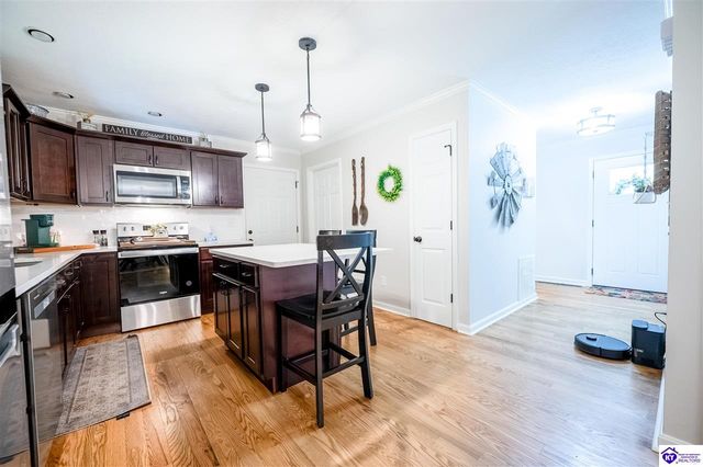 2656 Doe Valley Parkway East, Brandenburg, KY 40108