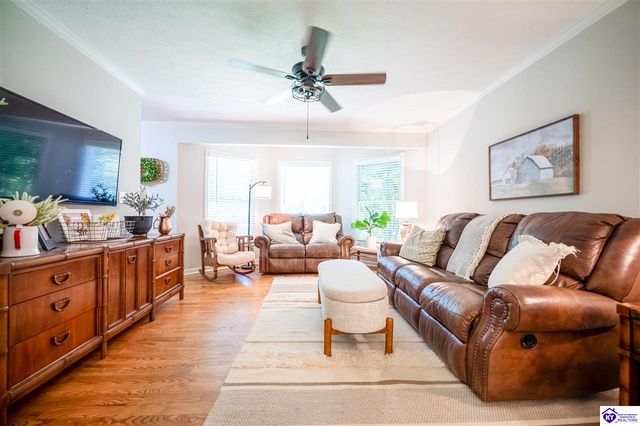 2656 Doe Valley Parkway East, Brandenburg, KY 40108