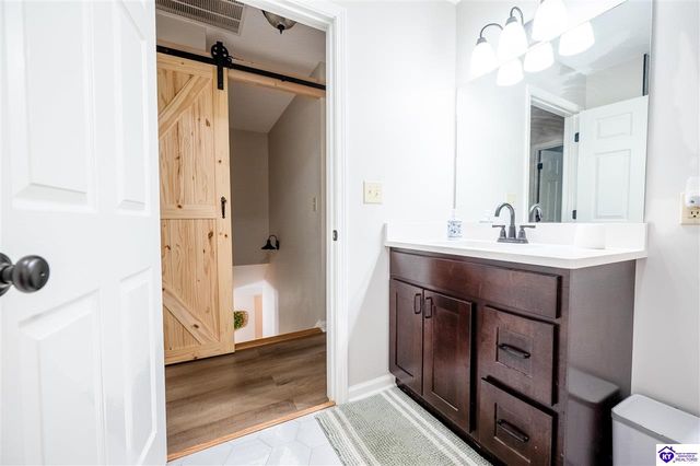 2656 Doe Valley Parkway East, Brandenburg, KY 40108