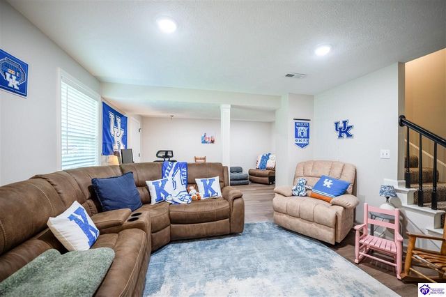 2656 Doe Valley Parkway East, Brandenburg, KY 40108