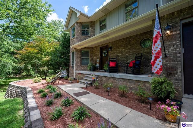 2656 Doe Valley Parkway East, Brandenburg, KY 40108
