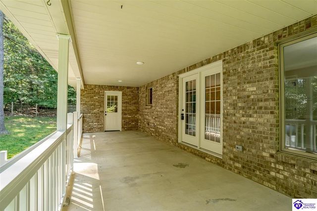 2656 Doe Valley Parkway East, Brandenburg, KY 40108