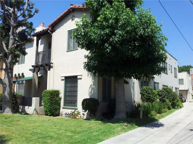 697 Mira Monte Place E, Pasadena, CA 91101