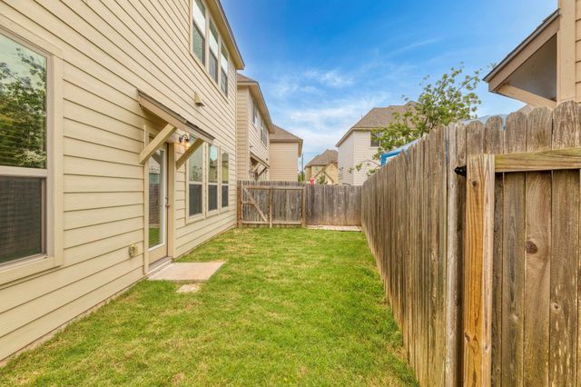 13001 E Hymeadow DR 38, Austin, TX 78729