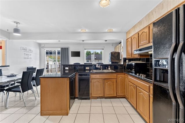 194 Exeter Road, Amherst, NY 14221