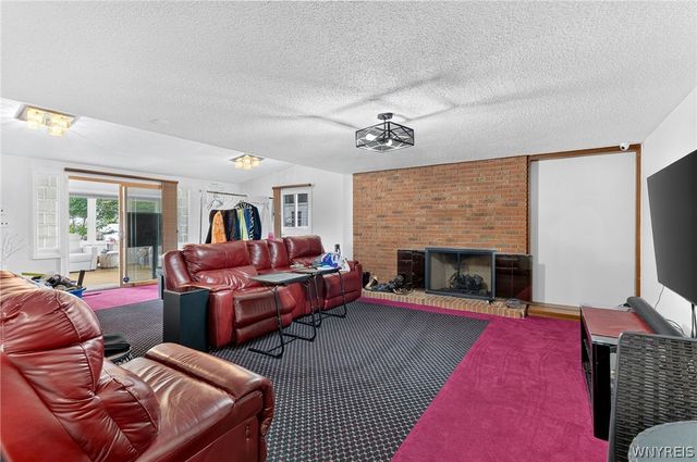 194 Exeter Road, Amherst, NY 14221