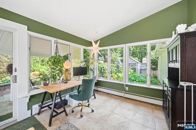 31 Truman Boulevard, Oakland, NJ 07436