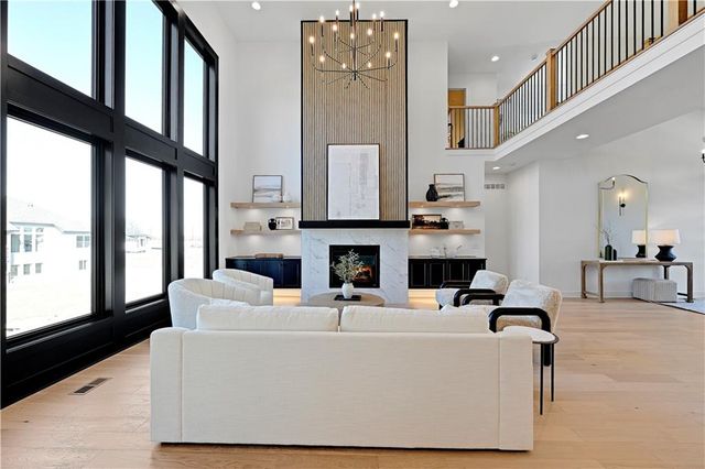 15364 W 161st Terrace, Olathe, KS 66062