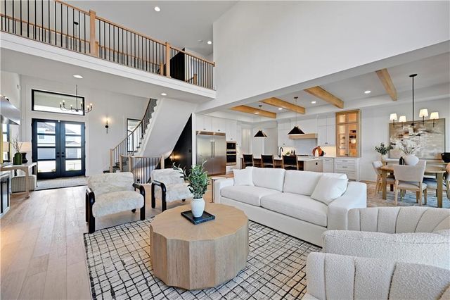 15364 W 161st Terrace, Olathe, KS 66062