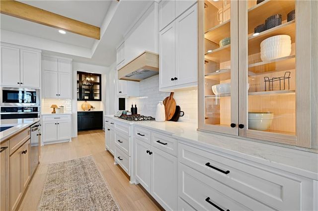 15364 W 161st Terrace, Olathe, KS 66062