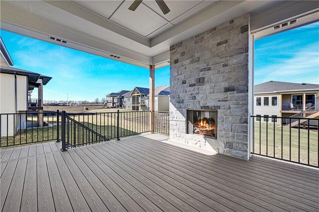 15364 W 161st Terrace, Olathe, KS 66062