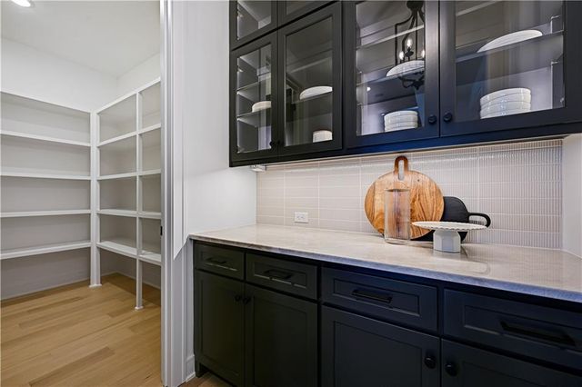 15364 W 161st Terrace, Olathe, KS 66062