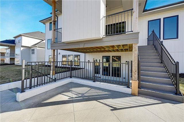 15364 W 161st Terrace, Olathe, KS 66062