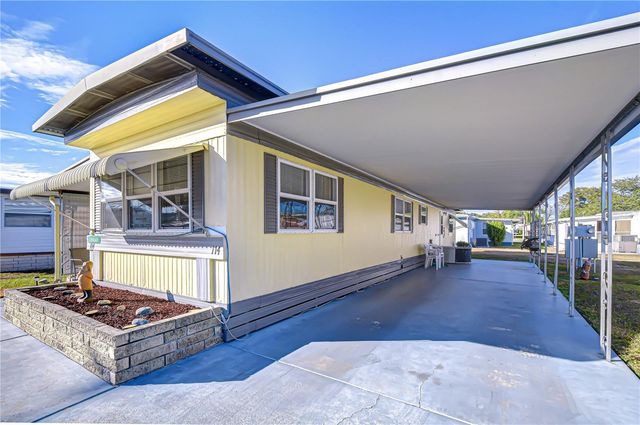 38641 LANSING AVENUE, Zephyrhills, FL 33542