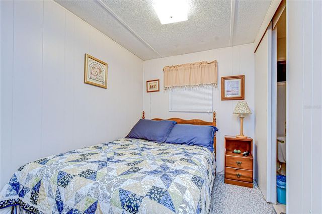 38641 LANSING AVENUE, Zephyrhills, FL 33542