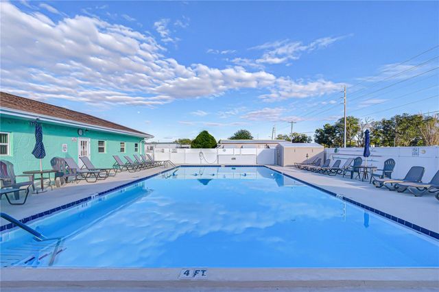 38641 LANSING AVENUE, Zephyrhills, FL 33542