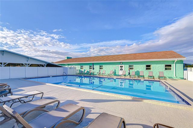 38641 LANSING AVENUE, Zephyrhills, FL 33542