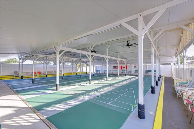 38641 LANSING AVENUE, Zephyrhills, FL 33542