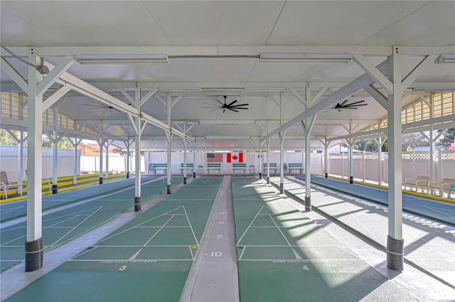 38641 LANSING AVENUE, Zephyrhills, FL 33542