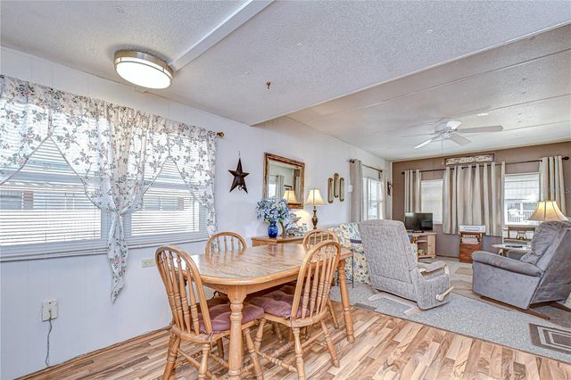 38641 LANSING AVENUE, Zephyrhills, FL 33542