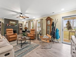 221 Jackson Cir, Tullahoma, TN 37388