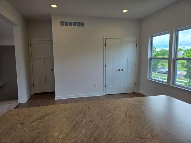5594 Village Channel Drive, Canal Winchester, OH 43110
