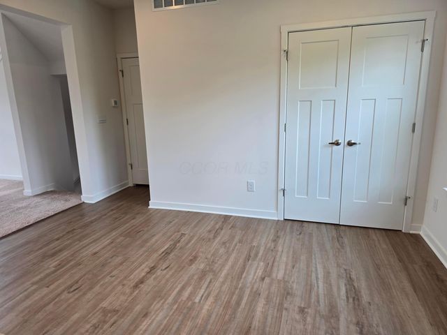 5594 Village Channel Drive, Canal Winchester, OH 43110