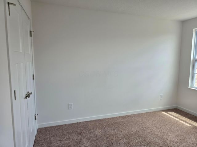 5594 Village Channel Drive, Canal Winchester, OH 43110